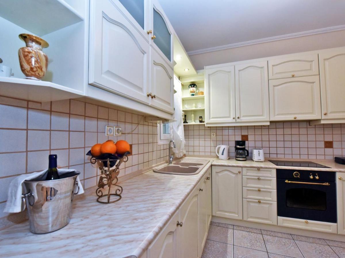 Royal House Apartment Nea Moudania Bagian luar foto