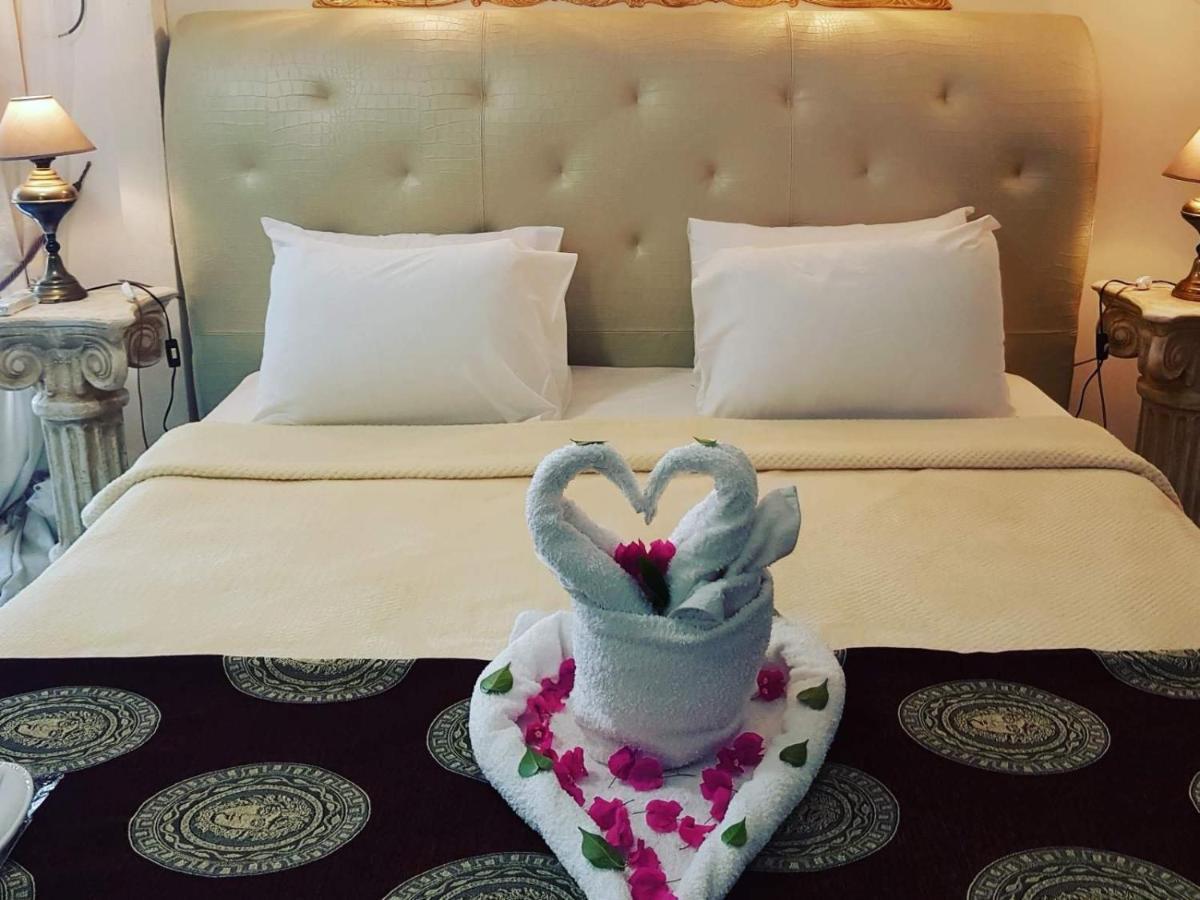 Royal House Apartment Nea Moudania Bagian luar foto